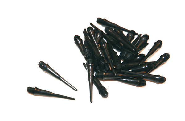 ACON Darts Soft Tip -dartspets i plast (30st) i en hög på en vit bakgrund